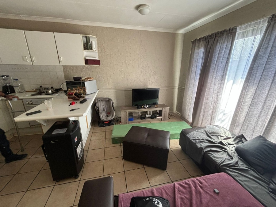 1 Bedroom Property for Sale in Pellissier Free State